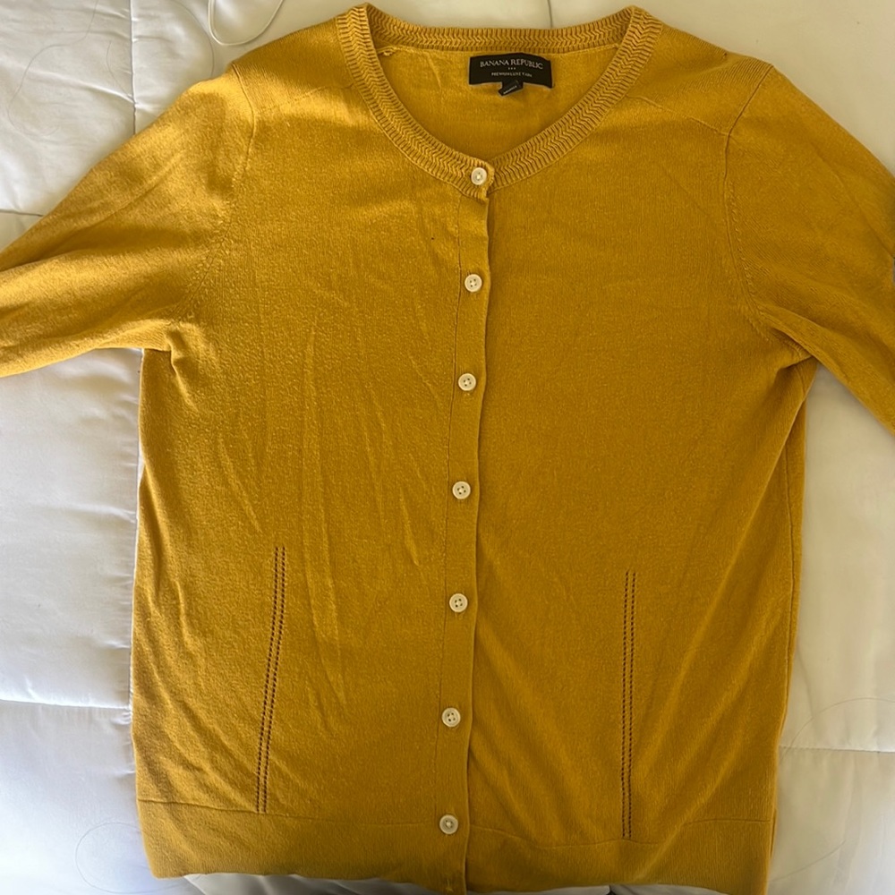 Mustard yellow cardigan